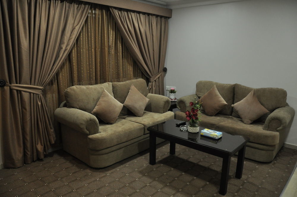 Oyo 411 Moon Hotel Dammam Ngoại thất bức ảnh