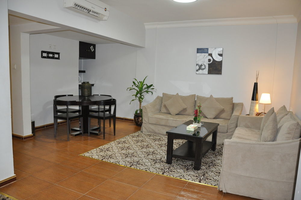 Oyo 411 Moon Hotel Dammam Ngoại thất bức ảnh