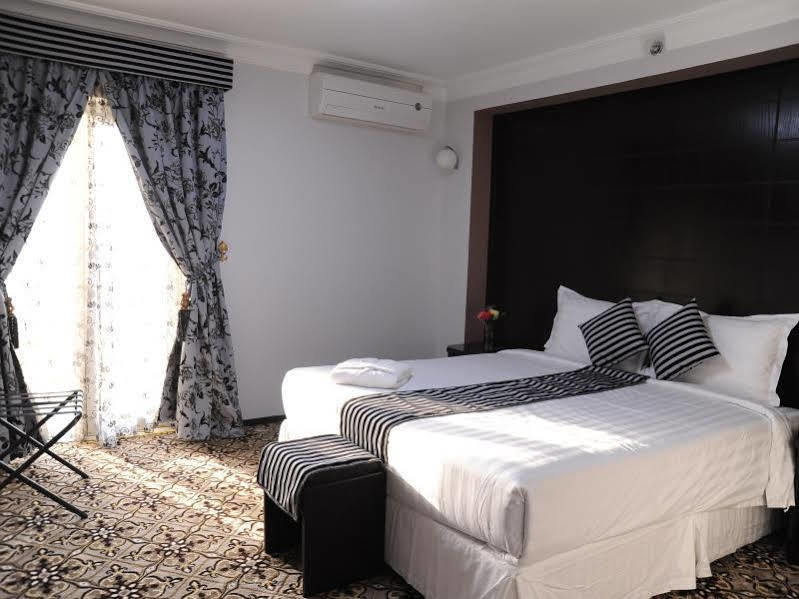 Oyo 411 Moon Hotel Dammam Ngoại thất bức ảnh