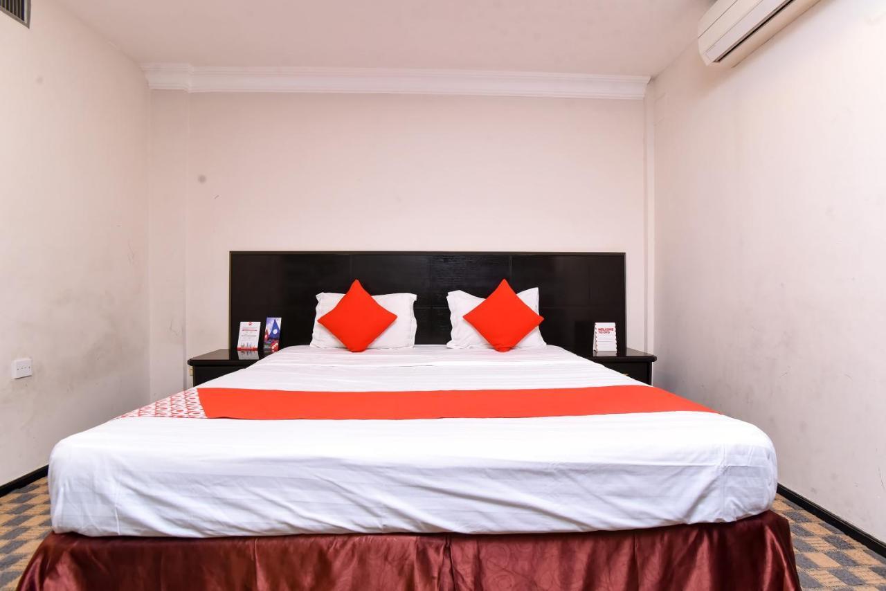 Oyo 411 Moon Hotel Dammam Ngoại thất bức ảnh
