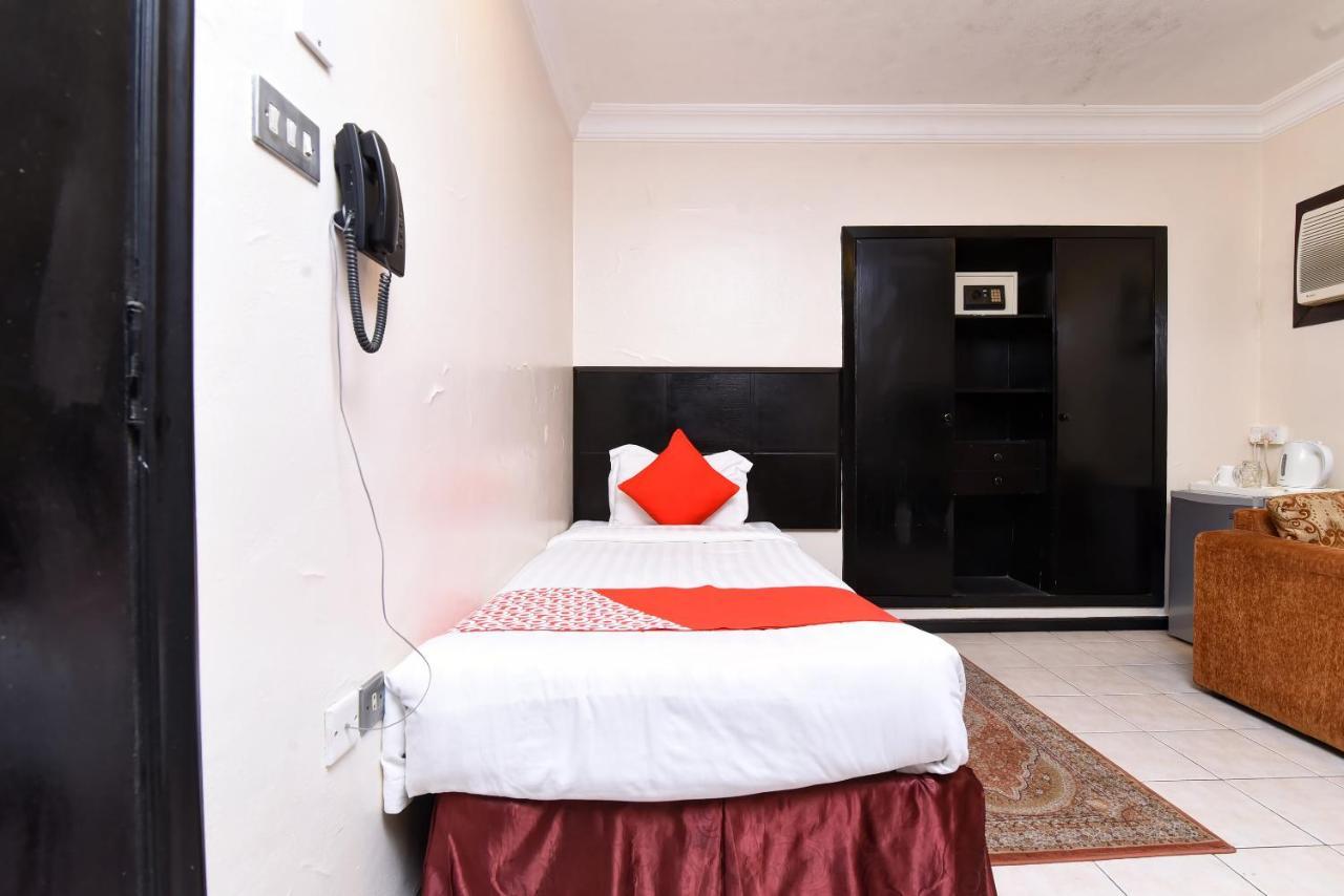 Oyo 411 Moon Hotel Dammam Ngoại thất bức ảnh